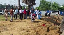 ছট পুজোর প্রস্তুতি উপলক্ষে চরম ব্যস্ততা জেলায়! ঘাট পরিদর্শনে খোদ মেয়র