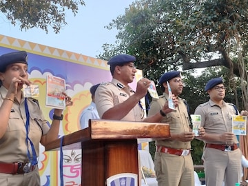 সাংবাদিক সম্মেলনের ছবি