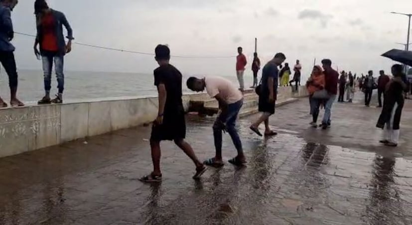উপকূলের আরও কাছে ভয়াল ঘূর্ণিঝড় সিত্রাং, অবস্থান করছে উত্তর-পশ্চিম বঙ্গোপসাগরে। বর্তমানে সাগরদ্বীপ থেকে ৩৮০ কিলোমিটার দক্ষিণে সিত্রাং। 