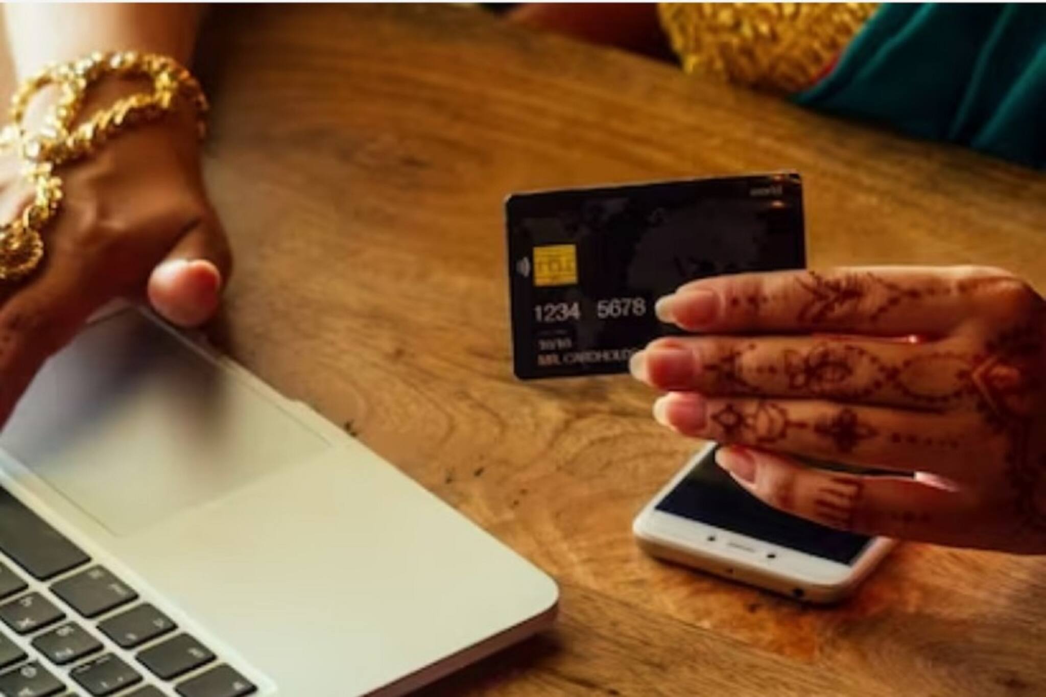 Online Money Transaction: ৯০ লাখ কার্ড ইউজারদের পেমেন্টের সব তথ্য ফাঁস! আপনার কার্ড নেই তো? সতর্ক থাকুন