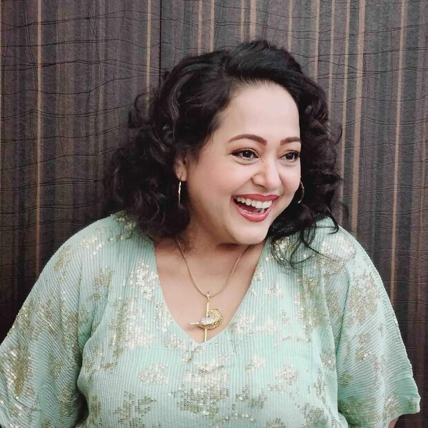 অপরাজিতা আঢ্য মানেই সদা হাস্যময় এক মুখ ৷ দর্শকদের ভাললাগার এক বিরাট জায়গা জুড়েই রয়েছেন অপরাজিতা তিনি সত্যিই ম্যাজিক জানেন ৷ তার উপস্থিতিতে দর্শকদের মন ভরে যায় অত্যন্ত ৷ ছবি সৌজন্যে ফেসবুক ৷