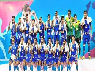 বাংলাকে চ্যাম্পিয়ন করে ফুটবলারদের ভাগ্যে চরম কষ্ট