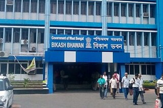 খুশির হাওয়া স্কুল শিক্ষা দফতরে