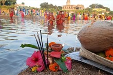 বাঁকুড়া গন্ধেশ্বরী নদীতে ছটপুজো ঘিরে নামল পুণ্যার্থীদের ঢল