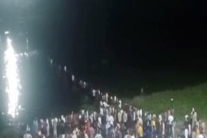 Gujarat bridge tragedy: Over 90 people were killed when the bridge snapped


