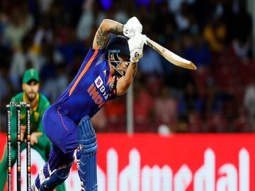 ছক্কা মারায় আমি বিশ্বাসী! ঘোষণা ঈশানের