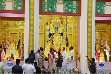 'কালীপুজোয় মহাদুর্ভোগ, সজাগ থাকুন', ঝড় নিয়ে আশঙ্কা প্রকাশ মুখ্যমন্ত্রীর