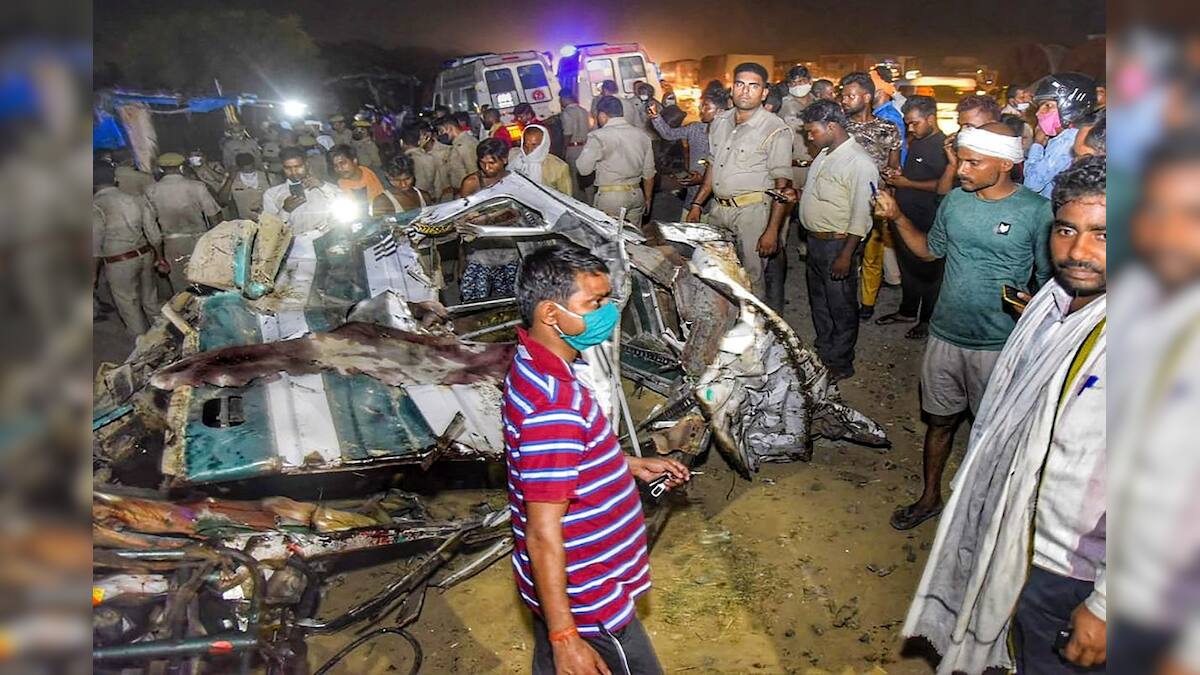 ভয়াবহ গাড়ি দুর্ঘটনা, কানপুরে মৃত ১১ শিশু-সহ অন্তত ২৪ তীর্থযাত্রী! দেখুন