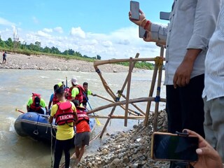 পুজোয় বাড়ি আসা, ভাসান দেখে আর ঘরে ফেরা হল না মালবাজারের স্বর্ণদীপের