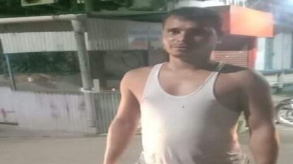 মালবাজার বিপর্যয়ের নায়ক মহম্মদ মানিক৷ মালবাজার বিপর্যয়ের নায়ক মহম্মদ মানিক৷