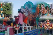 নবাবের জেলায় দুর্গাপুজো কার্নিভাল, আবেগে মাতল মুর্শিদাবাদবাসী নবাবের জেলায় দুর্গাপুজো কার্নিভাল, আবেগে মাতল মুর্শিদাবাদবাসী