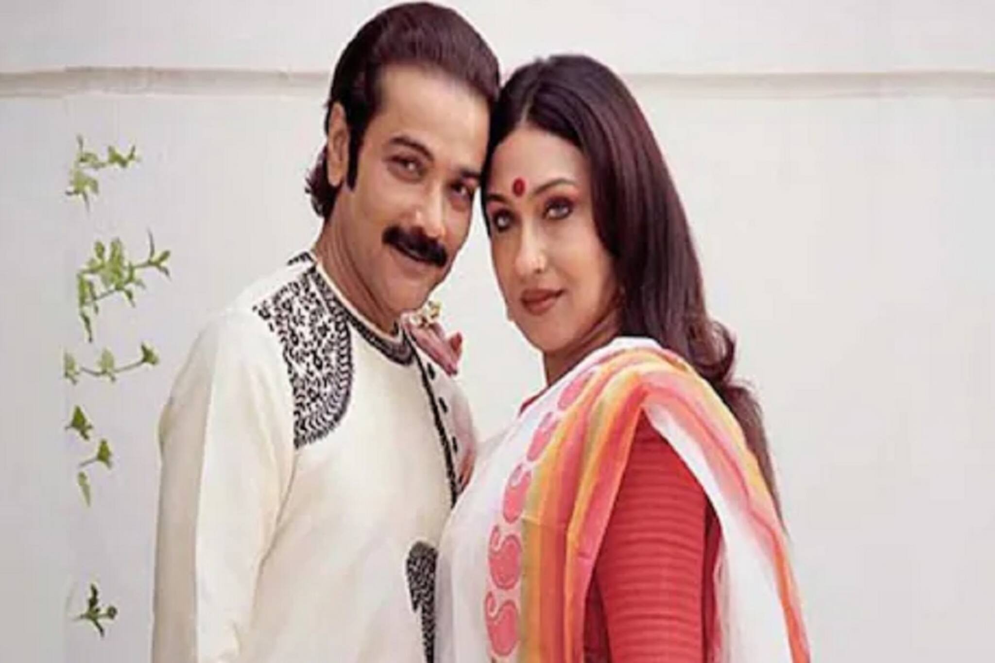 প্রসেনজিৎ-ঋতুপর্ণার বিয়েতে 'চোখ তুলে দেখো না' গানের ঝলক! উত্তাল নেটদুনিয়া