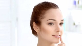 রক্তিম আভা ছড়ানো ঠোঁটের মোহন মায়ায় দুনিয়া কাবু রক্তিম আভা ছড়ানো ঠোঁটের মোহন মায়ায় দুনিয়া কাবু