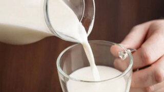 দুধ এবং দুগ্ধজাত দ্রব্যের ফলে ত্বকে একাধিক সমস্যা দেখা গিয়েছে