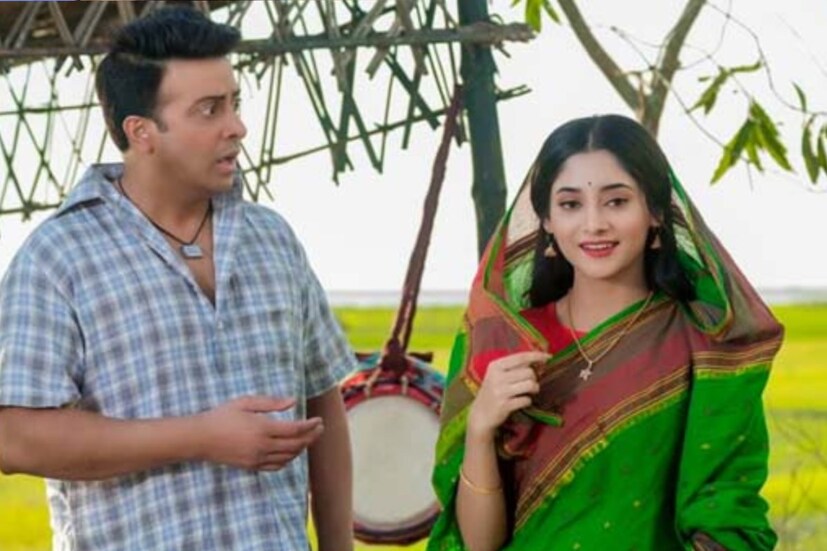 শাকিব আমেরিকার নাগরিক। চলতি বছরই তিনি গ্রিন কার্ড পেয়েছেন। মার্কিন যুক্তরাষ্ট্রে স্থায়ীভাবে বসবাস করার ব্যবস্থা হয়ে গেছে তাঁর। কিন্তু পূজা সেই বিষয়ে মন্তব্য করেন, 'আমার ভিসা পাওয়ায় শাকিবের কোনও ভূমিকা নেই। আমি এক জন অভিনেত্রী। নিজে গিয়ে আবেদন করতে পারি আমি। এবং আমেরিকায় ঘুরতে যেতে বা কাজে যেতে পারি।'