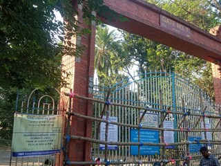 বন্ধ রবীন্দ্র সরোবর