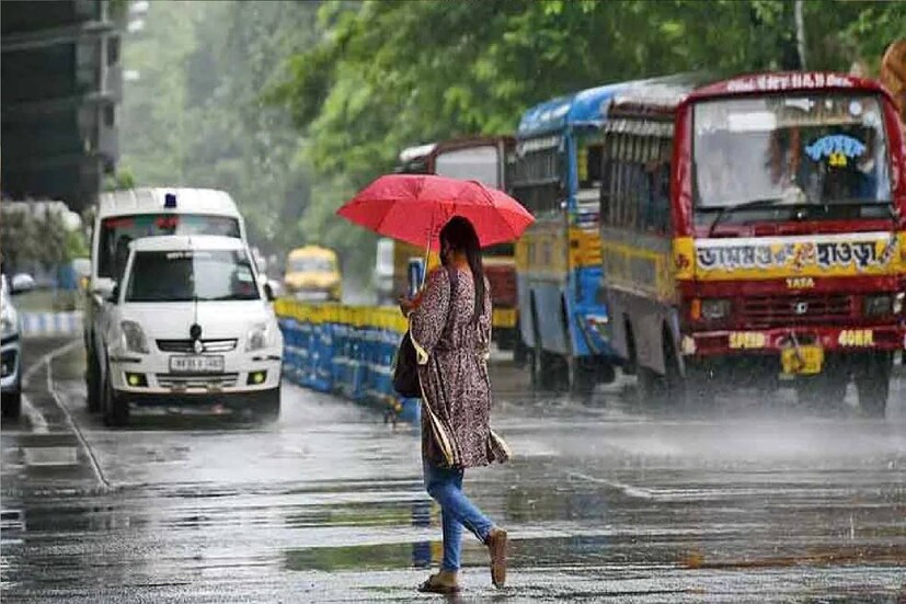 আগামী ২৪ ঘণ্টায় ওড়িশা তামিলনাড়ু পন্ডিচেরি করাইখালী ভারী বৃষ্টির সম্ভাবনা আছে৷ আজ ও আগামিকাল মধ্যপ্রদেশে ভারী বৃষ্টির সম্ভাবনা আছে৷ শনিবার পর্যন্ত ভারী বৃষ্টির সম্ভাবনা মধ্যপ্রদেশ ছাড়াও আন্দামান নিকোবর দ্বীপপুঞ্জ, উত্তরাখণ্ড, উত্তরপ্রদেশে৷ উত্তর-পূর্ব ভারতের রাজ্যগুলিতে আগামী কয়েক দিন অর্থাৎ মঙ্গলবার পর্যন্ত অসম, মেঘালয়, মণিপুর, মিজোরাম, নাগাল্যান্ড, ত্রিপুরাতে বৃষ্টির সম্ভাবনা৷ অরুণাচল প্রদেশেও ভারী বৃষ্টি হতে পারে।