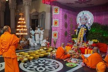 দীপান্বিতা অমাবস্যায় প্রাচীন রীতি ও ঐতিহ্য মেনে কালীপুজো বেলুড় মঠে, দেখুন ছবি