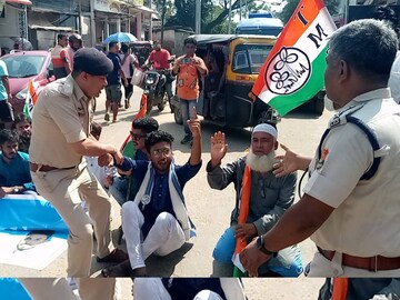 সোনামুড়া, উত্তর ত্রিপুরা, বিলোনিয়া-সহ বিভিন্ন প্রান্তে এই প্রতিবাদ সংগঠিত হয় সোনামুড়া, উত্তর ত্রিপুরা, বিলোনিয়া-সহ বিভিন্ন প্রান্তে এই প্রতিবাদ সংগঠিত হয়