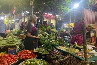 সবজি কিনলেন অর্থমন্ত্রী নির্মলা সীতারমন