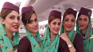 অন্তর্বাস না পরলেই শাস্তি, কর্মীরা পরেছেন কি না তদারকিও চলবে; পোশাকবিধি নিয়ে আপোসে রাজি নয় পাক বিমান প্রশাসন