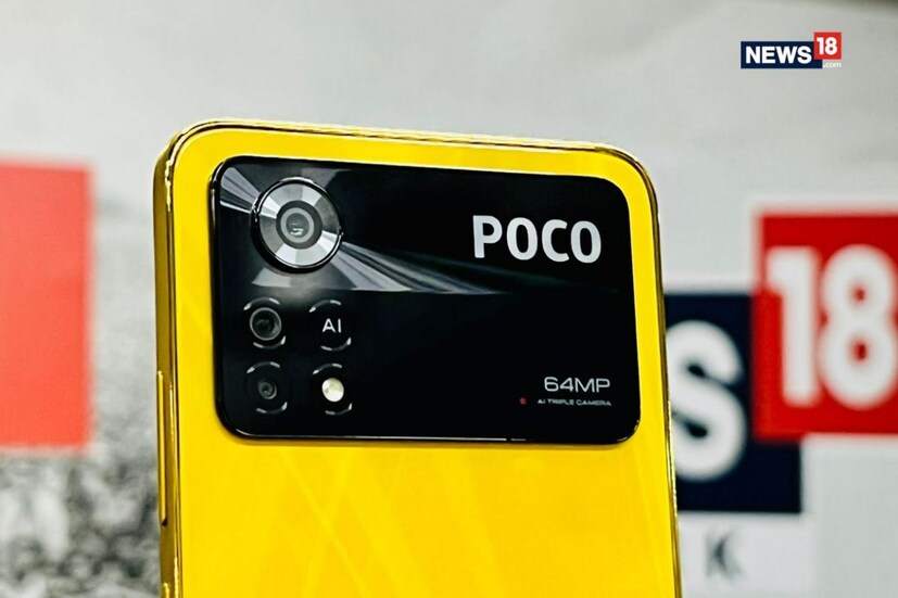 Poco X4 Pro 5G ফোনে তিনটি রিয়ার ক্যামেরা ব্যবহার করা হয়েছে। এর মধ্যে রয়েছে f/1.9 অ্যাপারচার যুক্ত ৬৪ মেগাপিক্সেলের প্রাইমারি লেন্স, ৮ মেগাপিক্সেলের আল্ট্রা ওয়াইড অ্যাঙ্গেল লেন্স এবং ২ মেগাপিক্সেলের ম্যাক্রো লেন্স। এছাড়াও সেলফি তোলা এবং ভিডিও কলিংয়ের জন্য Poco X4 Pro 5G ফোনের সামনে ব্যবহার করা হয়েছে ১৬ মেগাপিক্সেলের ক্যামেরা। 