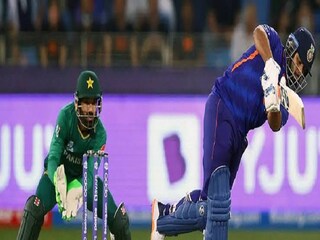 পাকিস্তানের বিরুদ্ধে পন্থকেই বাজি ধরছেন রায়না