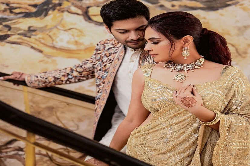 দীর্ঘ দিনের সম্পর্ক। এক ছাদের নীচেই থেকেছেন দু'জন। এ বার চার হাত এক হওয়ার পালা। আর কয়েক দিন পরেই বিয়ে করছেন আলি ফজল এবং রিচা চাড্ডা। 