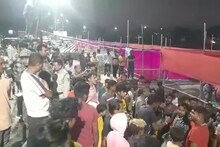 মাল নদীর ঘটনা ভুলে মহানন্দার বুকে অস্থায়ী ছট-বেদী, ভাঙতেই বিতর্ক শিলিগুড়িতে!