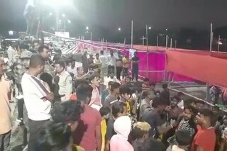 মহানন্দার বুকে ফের অস্থায়ী ছট-বেদী