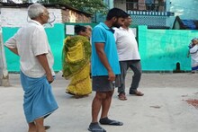 সকালে চোখ খুলতেই রাস্তায় চাপ চাপ রক্ত দেখল তমলুক! ক্রমশ বাড়ছে রহস্য