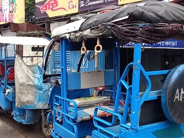 কালী পুজো মিটলেই বর্ধমানে টোটো চলাচলে শৃঙ্খলা ফেরাতে উদ্যোগী হবে প্রশাসন