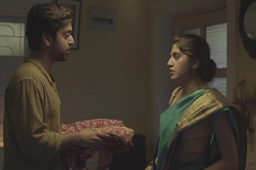 বেঙ্গালুরু, দিল্লি সহ বহু সিনেমা উৎসবে পুরস্কৃত এবং প্রশংসিত এই সিনেমা ! এই সিনেমার ব্যাকগ্রাউন্ড দিয়েছেন সৌম্যরিত নাগ!