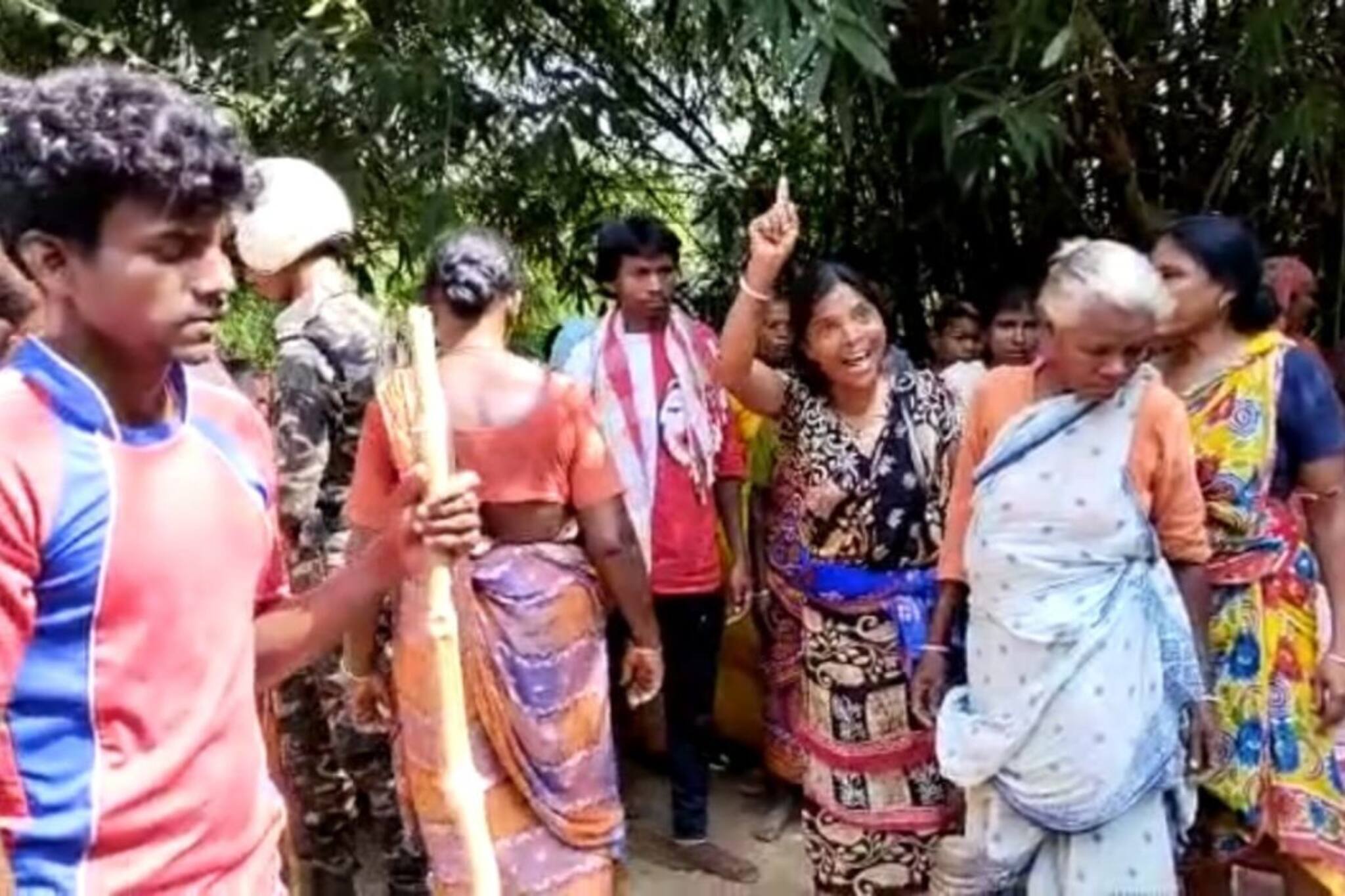 প্রাতঃকৃত্য সারতে যান দম্পতি, বিদ্যুতের তারে ঘেরা ছিল পুকুর! এক লহমায় সব শেষ