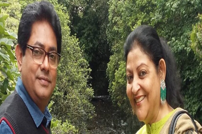 পরে নিজেকে ধীরে ধীরে অভিনয় থেকে সরিয়ে নেন মেয়ে সাজির জন্য৷ সে কথা শঙ্কর চক্রবর্তী বলেছেন তাঁর স্মৃতিচারণে৷