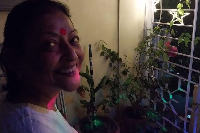 কিছু দিন আগেই তাঁদের সুখী গৃহকোণে জ্বলে উঠেছিল দীপাবলির আলোকমালা৷