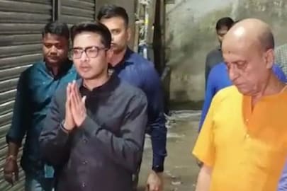 কালীঘাট মন্দিরে অভিষেক বন্দ্যোপাধ্যায়