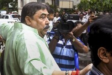 দলের কাজে কড়া নজর, এজলাসে বসেই চমকে দিলেন অনুব্রত মণ্ডল! জমিয়ে দিলেন 'খেলা'