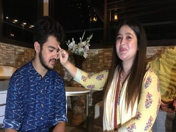 অভিনেত্রী এনা সাহার বাড়িতে ভাইফোঁটা