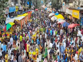  জনজোয়ার দেখছে শহর কলকাতা