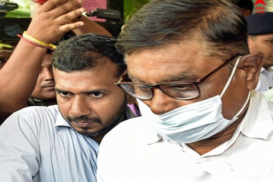 মুখ খুললেন মানিক ভট্টাচাৰ্য 