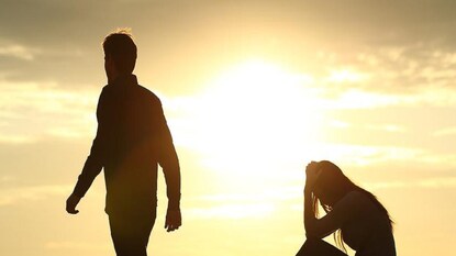 বার বার মনে পড়ছে প্রাক্তনের কথা? সম্পর্ক ভুলে আনন্দে বাঁচুন, দেখুন তো এগুলো কাজে লাগে কি না (Representative Image) বার বার মনে পড়ছে প্রাক্তনের কথা? সম্পর্ক ভুলে আনন্দে বাঁচুন, দেখুন তো এগুলো কাজে লাগে কি না (Representative Image)