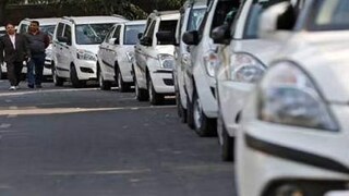 পুজোর রাস্তায় যানজট! পরিস্থিতি সামলাতে কলকাতা ট্রাফিক পুলিশের সঙ্গে গাঁটছড়া বাঁধল অ্যাপ ক্যাব সংস্থা পুজোর রাস্তায় যানজট! পরিস্থিতি সামলাতে কলকাতা ট্রাফিক পুলিশের সঙ্গে গাঁটছড়া বাঁধল অ্যাপ ক্যাব সংস্থা