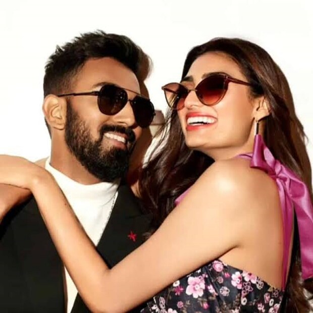 ভারতীয় ক্রিকেটের ওপেনার এবং নির্ভরযোগ্য ব্যাটসম্যান কেএল রাহুলের গার্লফ্রেন্ড বলিউড অভিনেতা সুনীল শেঠির মেয়ে অ্যাথিয়া শেঠি। শোনা যাচ্ছে বিশ্বকাপের পরেই দুজনের বিয়ে হতে পারে