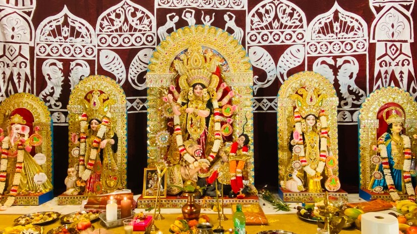 এ'বছর ১ ও ২ অক্টোবর পালিত হয় দুর্গাপুজো