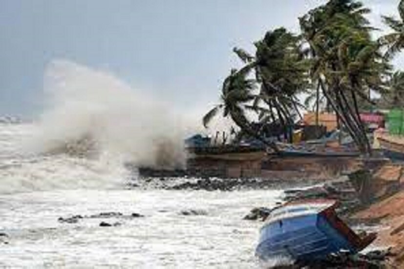 সোমবার উত্তর ও দক্ষিণ ২৪ পরগনায় অতি ভারী বৃষ্টির সতর্কতা সঙ্গে ১০০ কিলোমিটার গতি বেগে দমকা ঝড়ো হওয়া বইতে পারে। প্রতীকী ছবি ৷