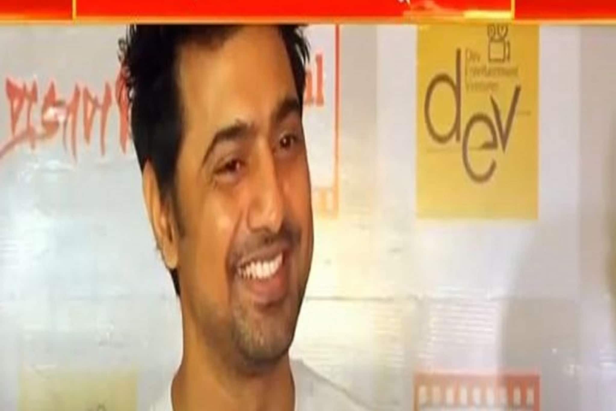 প্রজাপতি ছবির থিয়েট্রিক্যাল পোস্টার নিয়ে অভিনেতা দেবের বক্তব্য