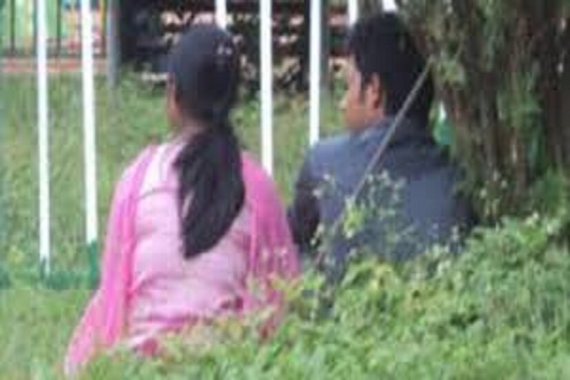 ঠিক কবে তাঁর শারীরিক সম্পর্কের উপযুক্ত হবে ৷ এই বিষয়ে এক চিকিৎসক জানিয়েছেন সিজারের মাধ্যমে কোনও মহিলার ডেলিভারি হলে সেক্ষেত্রে পেট ও গর্ভাশয় চিরেই করতে হয় ৷ প্রতীকী ছবি ৷ ঠিক কবে তাঁর শারীরিক সম্পর্কের উপযুক্ত হবে ৷ এই বিষয়ে এক চিকিৎসক জানিয়েছেন সিজারের মাধ্যমে কোনও মহিলার ডেলিভারি হলে সেক্ষেত্রে পেট ও গর্ভাশয় চিরেই করতে হয় ৷ প্রতীকী ছবি ৷ 