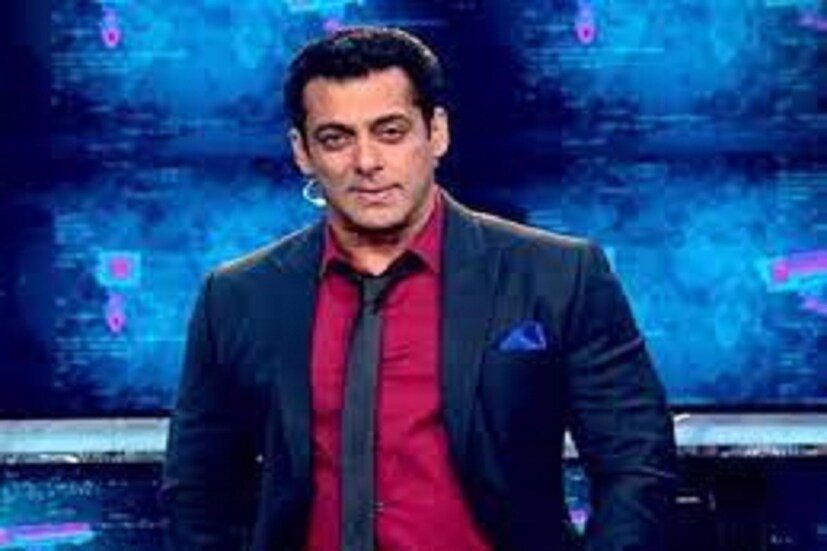 অন্যদিকে করণ জহর বিগ বস ওটিটি সঞ্চালনা করেছিলেন ৷ এটাই এখন দেখার প্রতিযোগীদের সঙ্গে কেমন ব্যবহার করেন তাঁদের শো-তে কেমন রোস্ট করেন ৷ ফাইল ছবি ৷