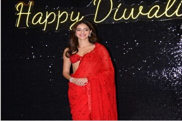 অনন্যা, ভূমি থেকে দিশা... দিওয়ালির সপ্তাহে কোন বলি-সুন্দরীরা বোমা ফাটালেন? দেখুন